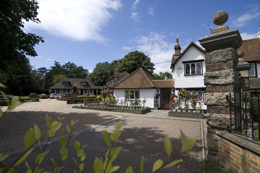 Boxmoor Lodge - Featured Image