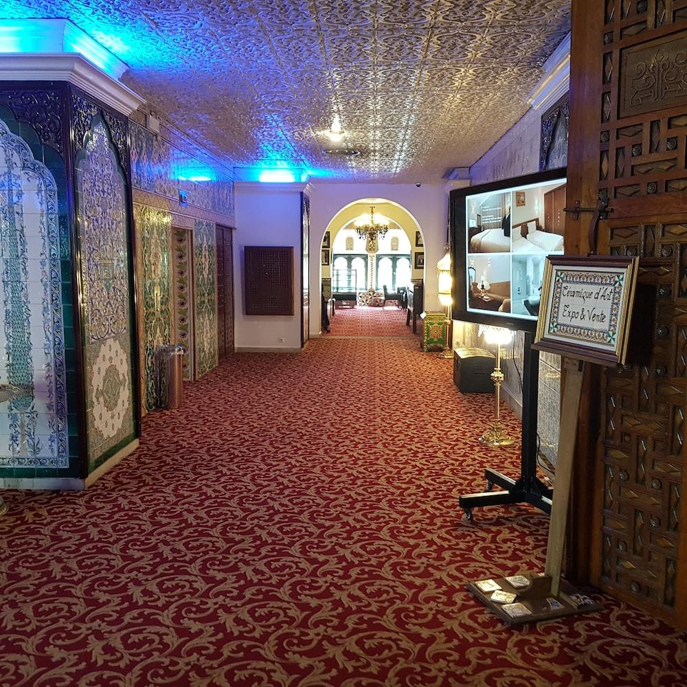 Hotel El-Djazair - Lobby