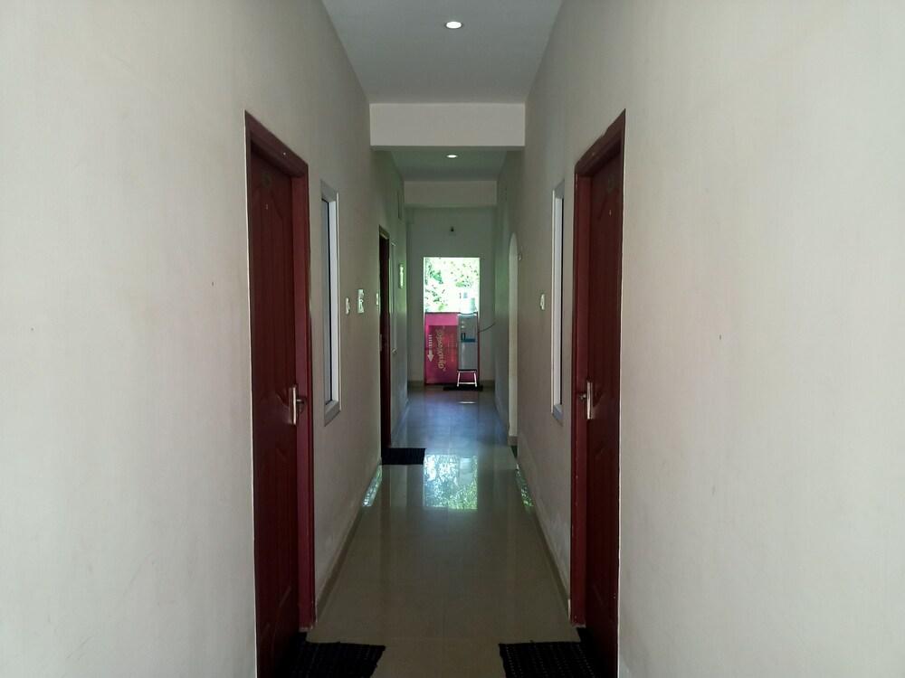 Madha Home Resorts - Interior Detail