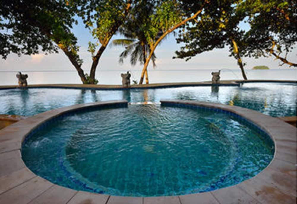 Siam Beach Resort - Outdoor Pool