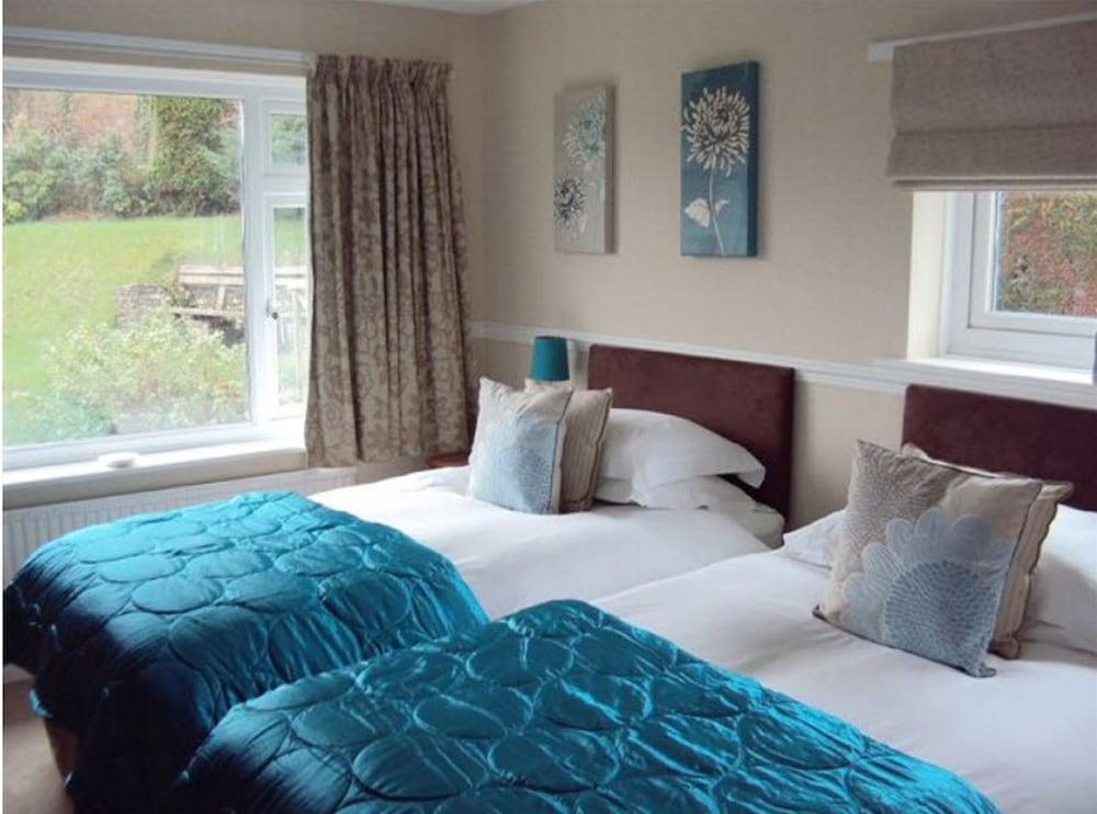 Coombe Bank Guest House - Room