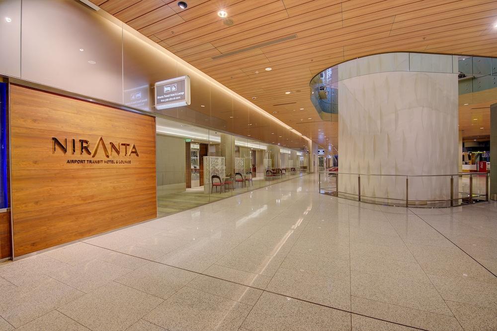 Niranta Airport Transit Hotel & Lounge Terminal 2 Arrivals - Exterior