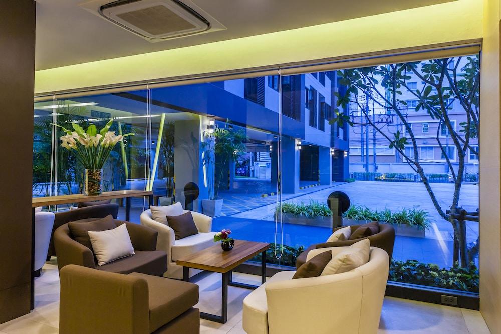 Livotel Hotel Kaset Nawamin Bangkok - Lobby Sitting Area