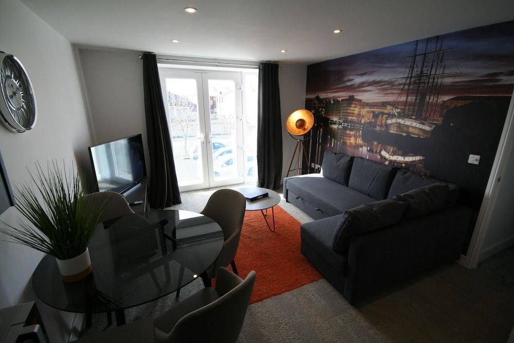 Your Apartment Brunel Loft - No 1 - Room