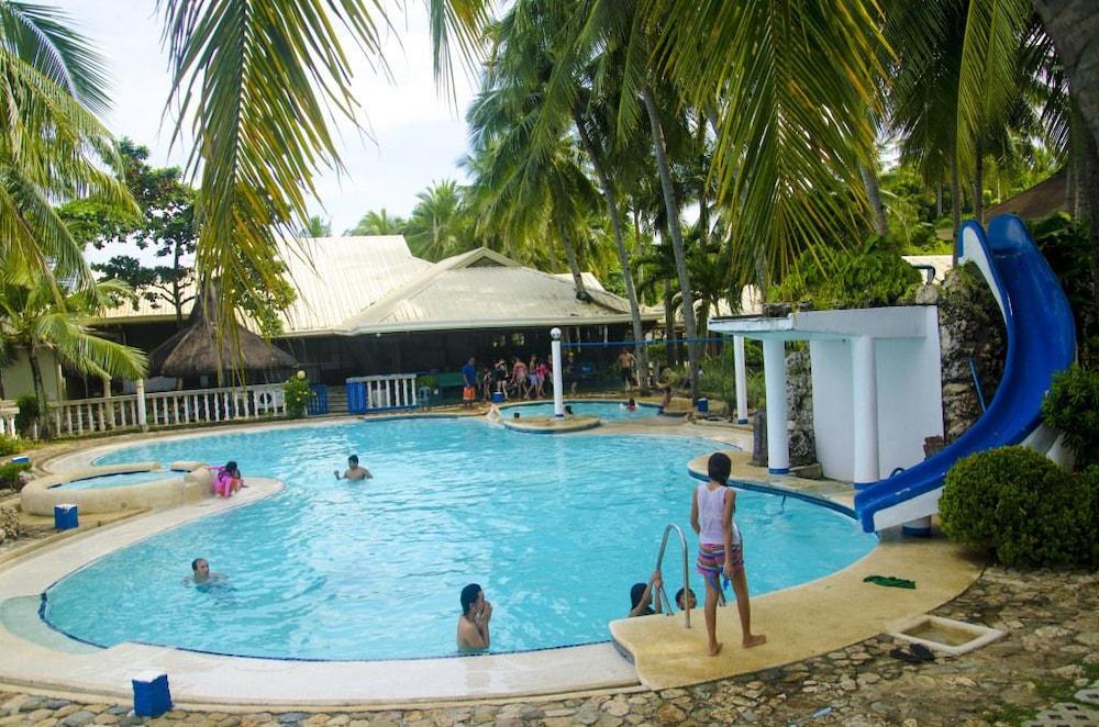 Estaca Bay Gardens Conference Resort - Outdoor Pool