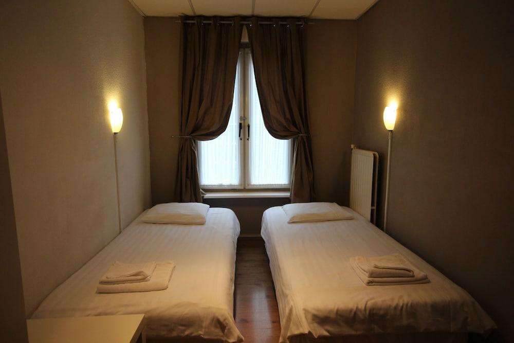 Hotel Barbacan Amsterdam - Room