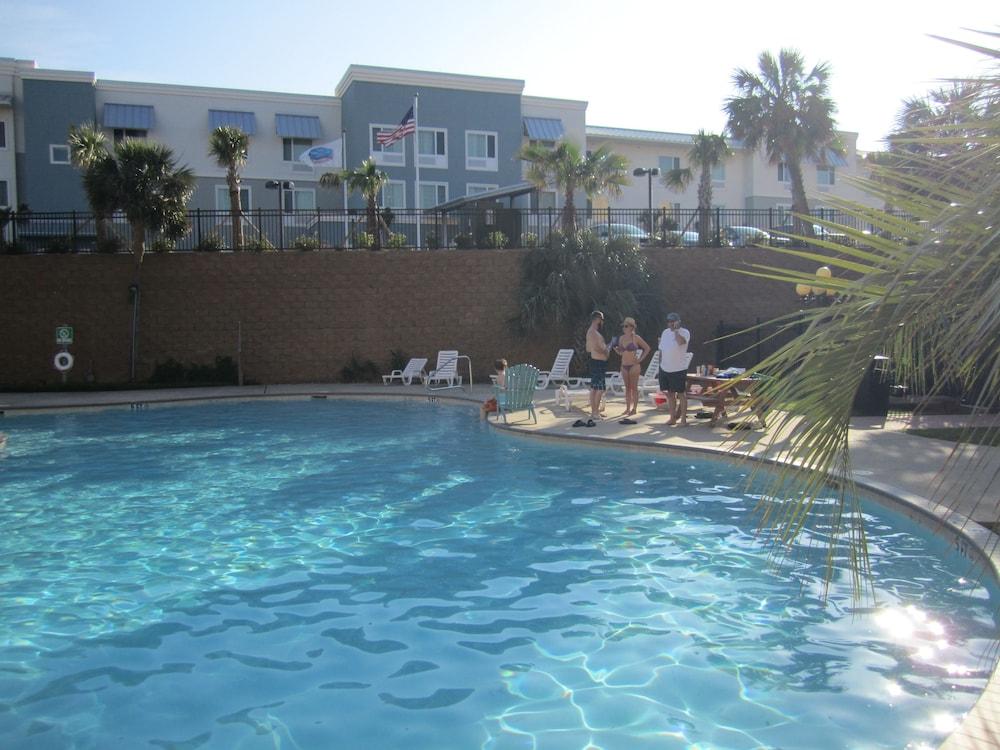 Galveston Beach Condos - Outdoor Pool