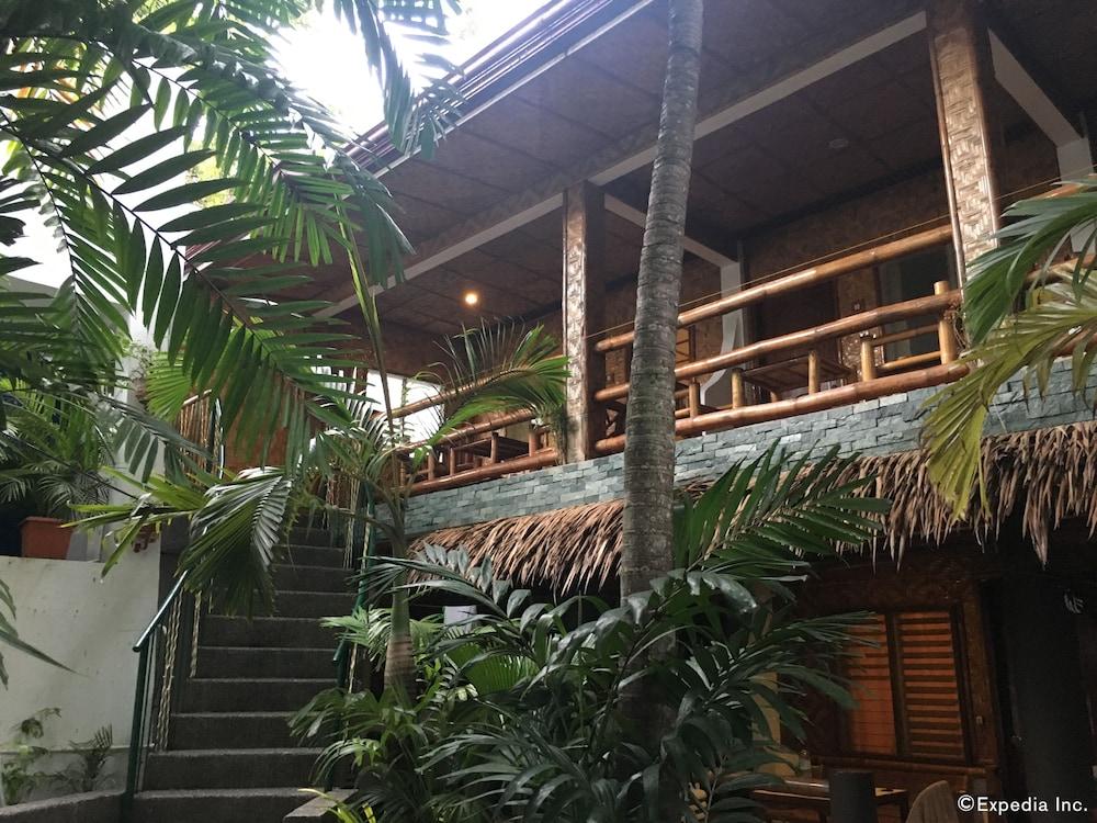 Love's Beach and Dive Resort - Exterior