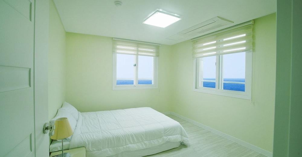 Jeju Saint House - Room