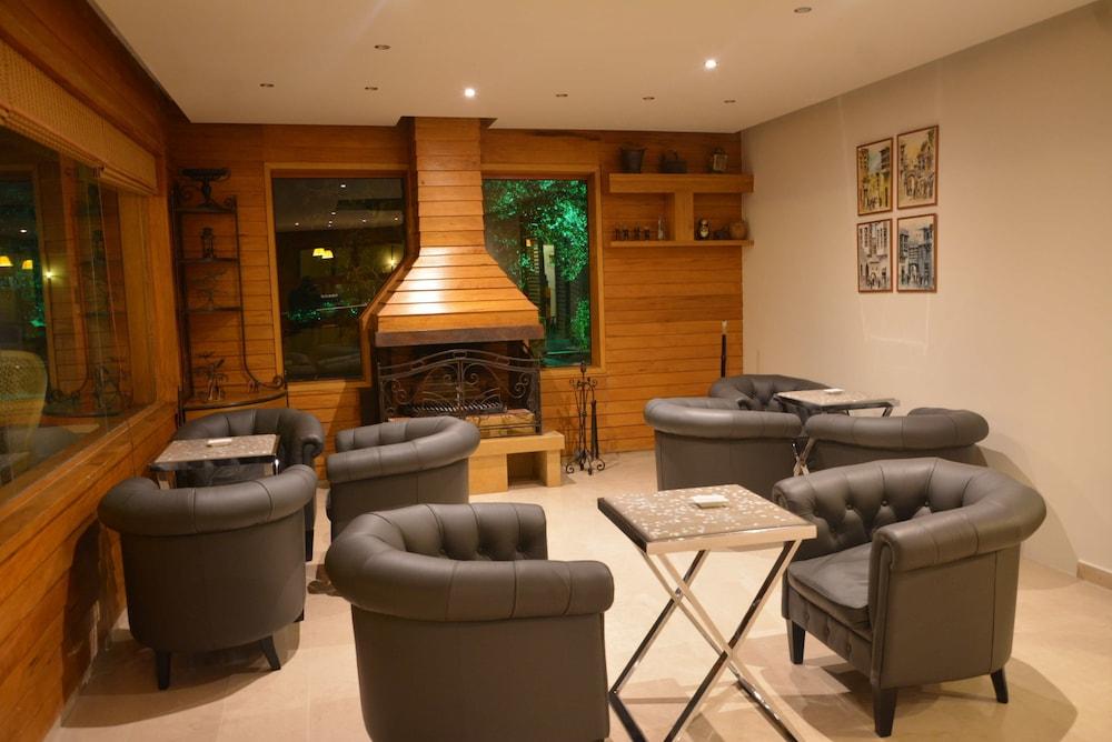 Monteverde Hotel - Lobby Lounge