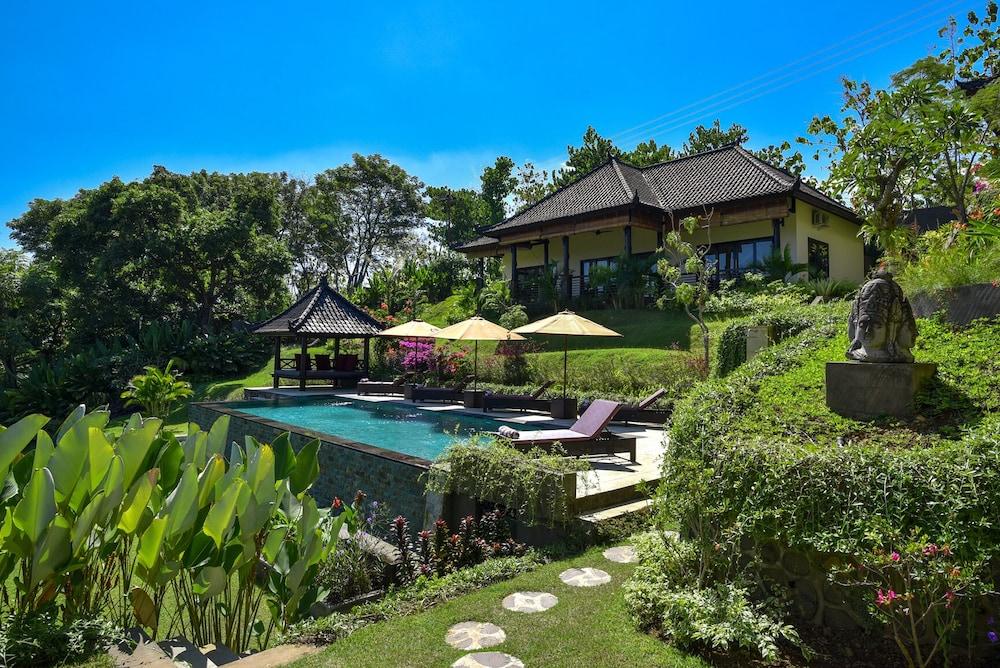 Villa Cahaya - Featured Image