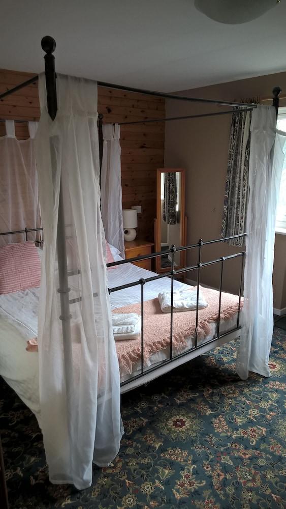 Wringford Cottages - Room