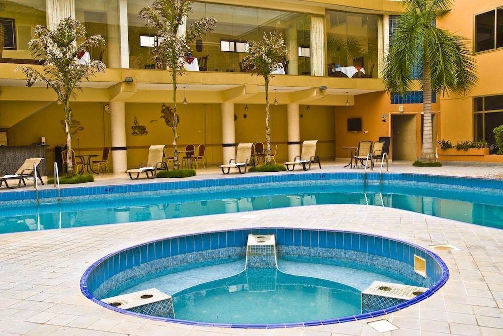 Mirage Royale Hotel - Pool