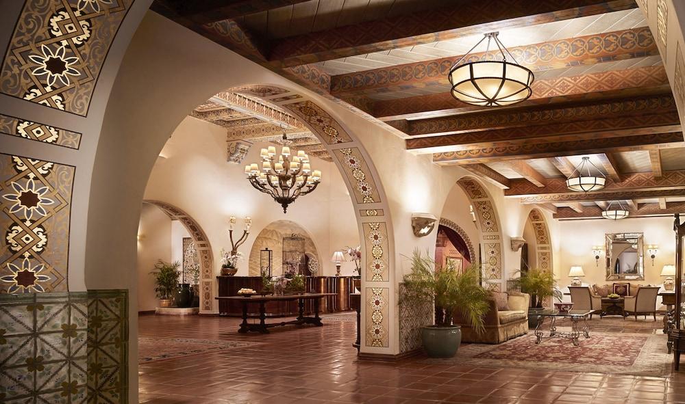 Four Seasons Resort The Biltmore Santa Barbara - Lobby Sitting Area