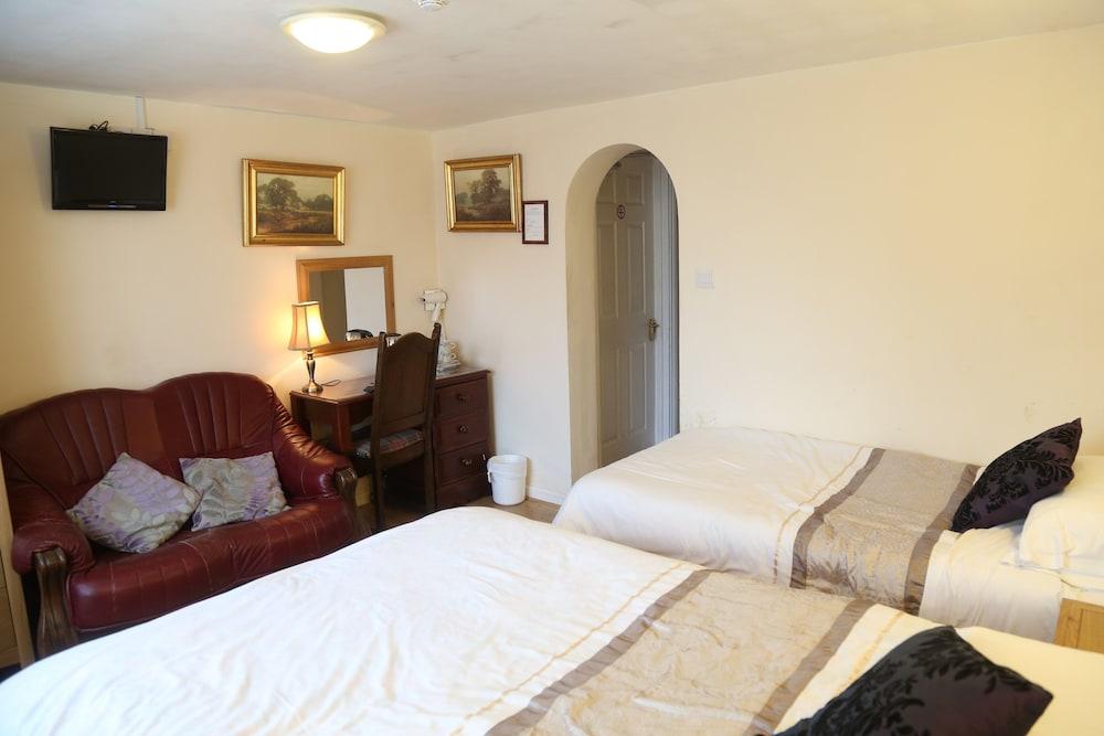 All Seasons Guest House - Room