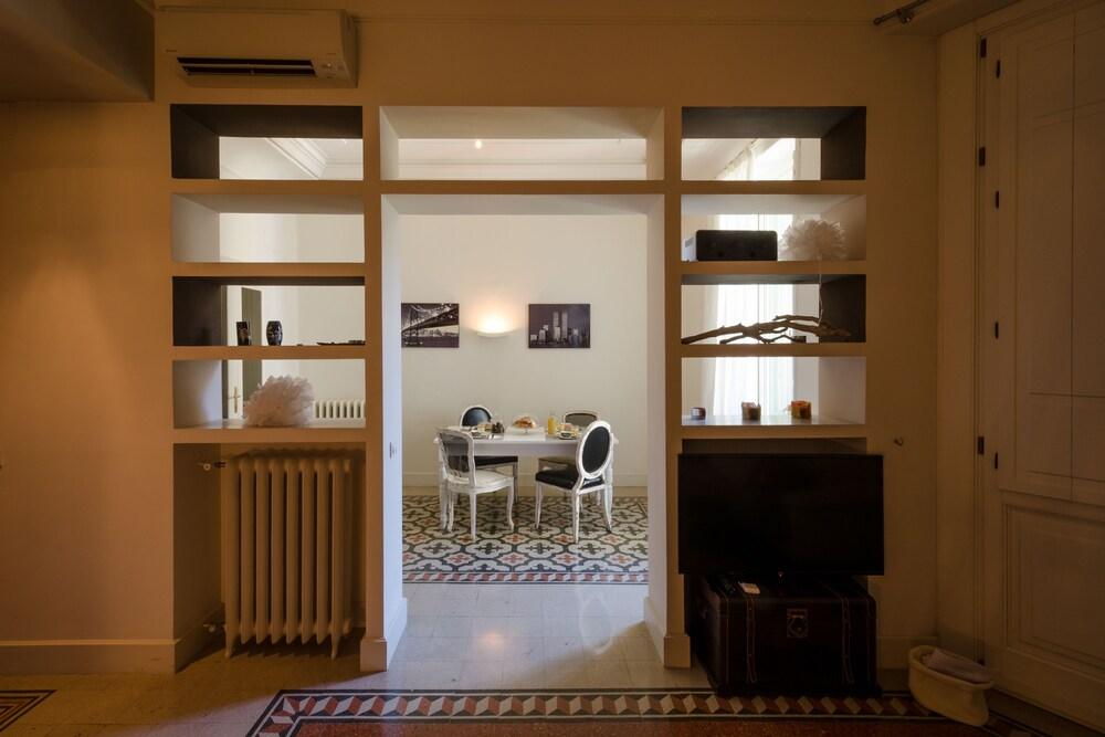 Bea Suites Luxury Rooms - Interior