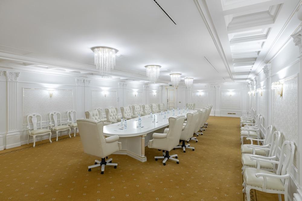President Hotel Minsk - Meeting Facility