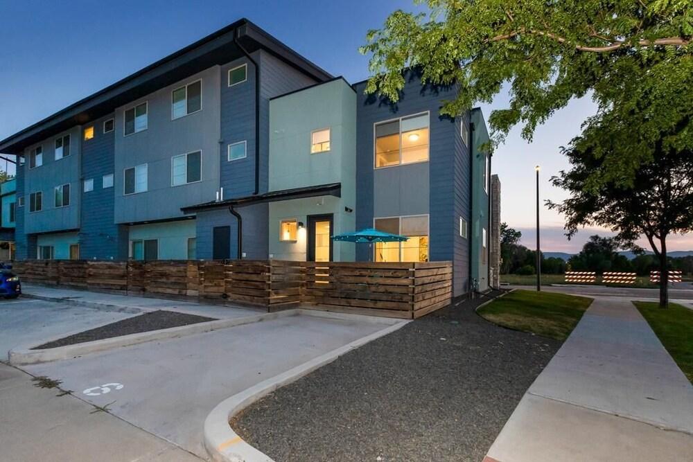 Urban Townhome near Old Town, Breweries, & River! - Exterior