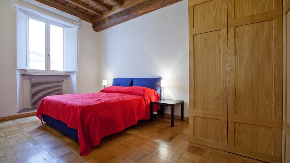 Rental in Rome Pantheon Suite - Room
