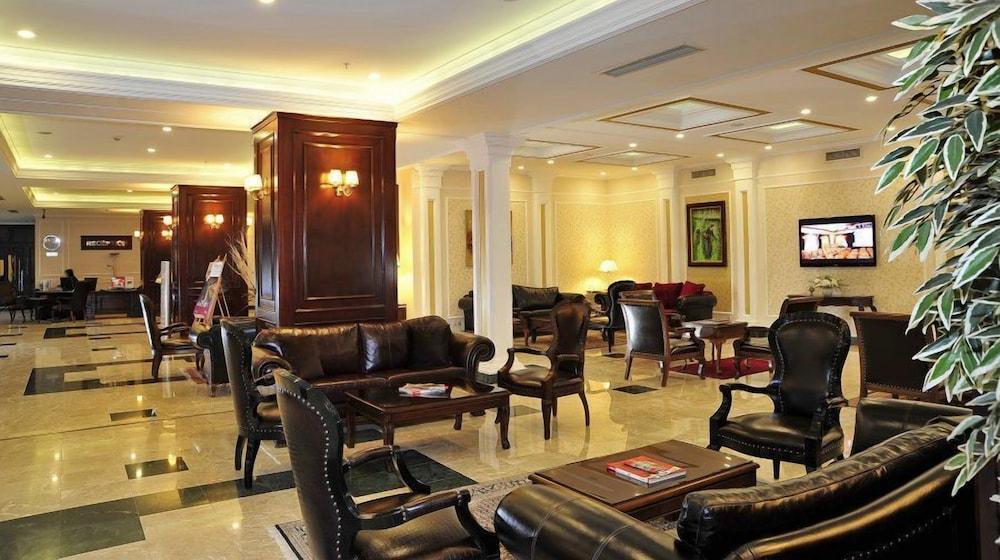 Hotel Monec - Lobby Lounge