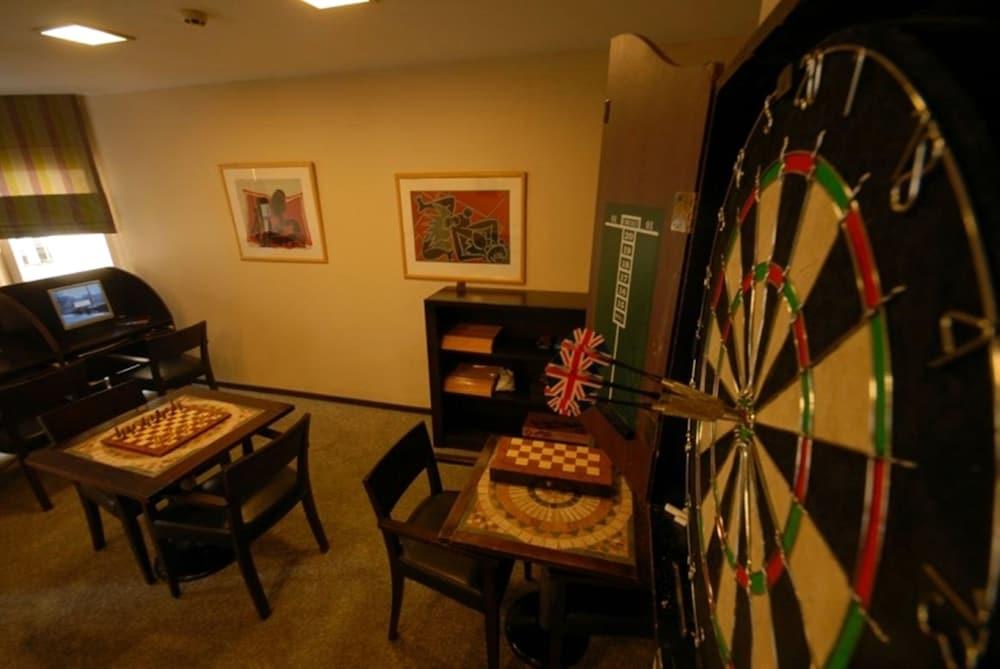 Çanak Hotel - Game Room