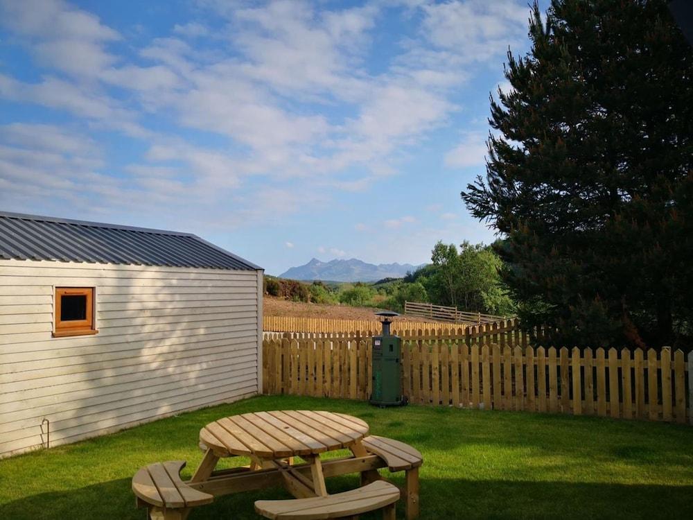 Isle of Skye Camping Pods - BBQ/Picnic Area