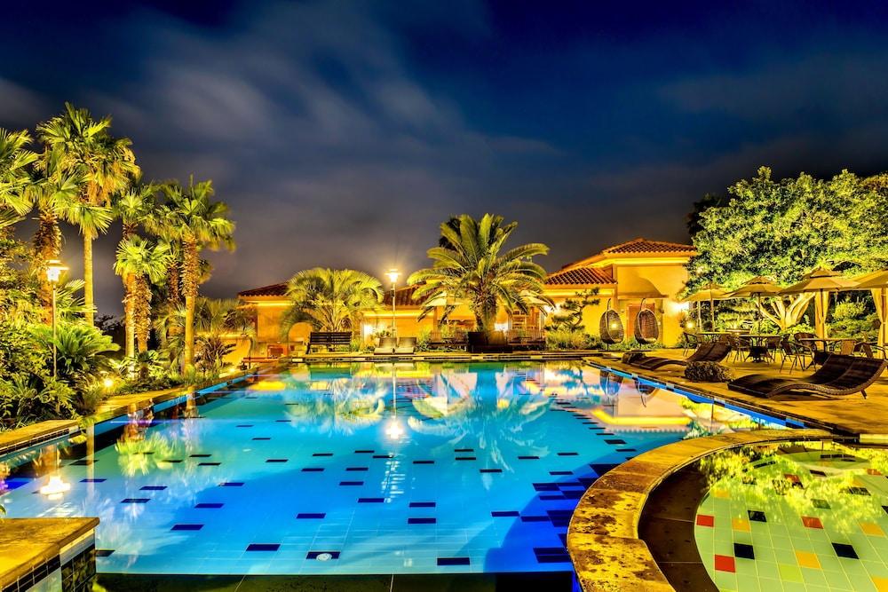PalmValley Pool Villa Resort - Featured Image