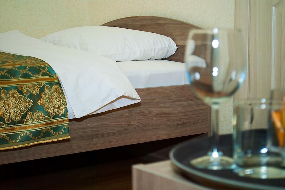Hotel Suvorov - Room