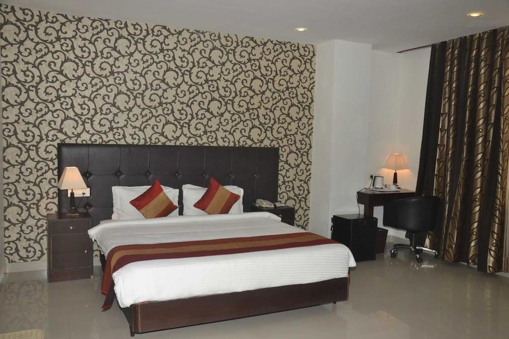Hotel Patliputra Nirvanaa - Room