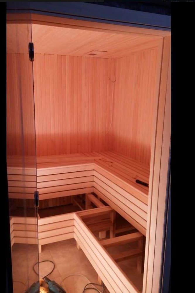 كريمون هوتل - Sauna