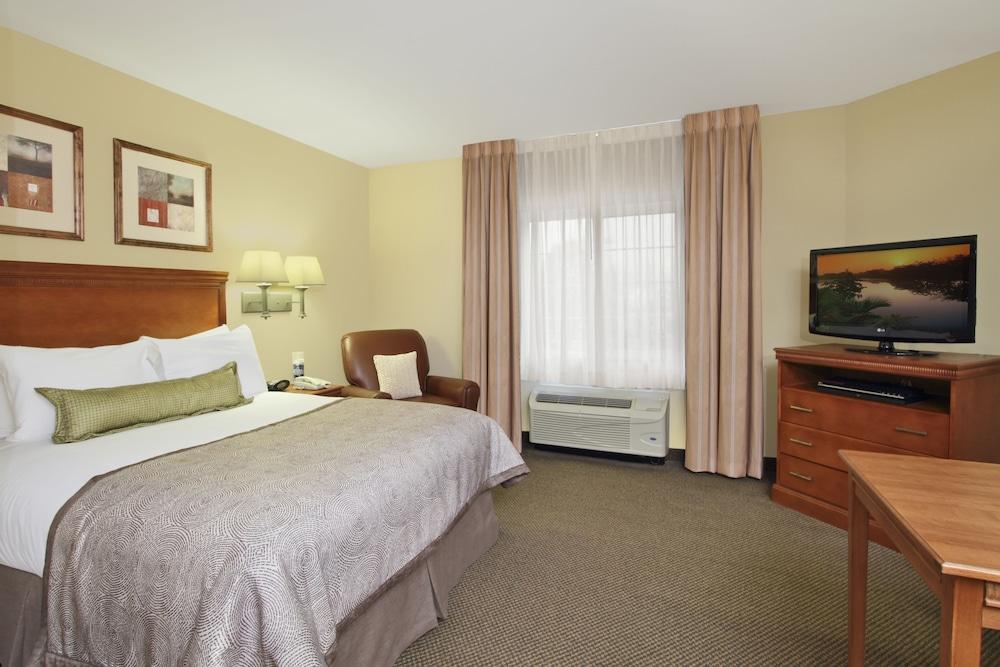 Candlewood Suites Norfolk Airport, an IHG Hotel - Featured Image