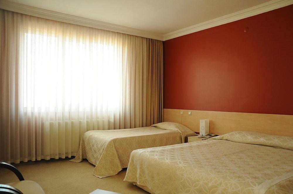 Hotels Dalgiclar - Room