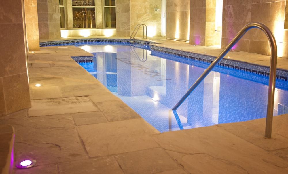 Ambassador Hotel - Indoor Pool