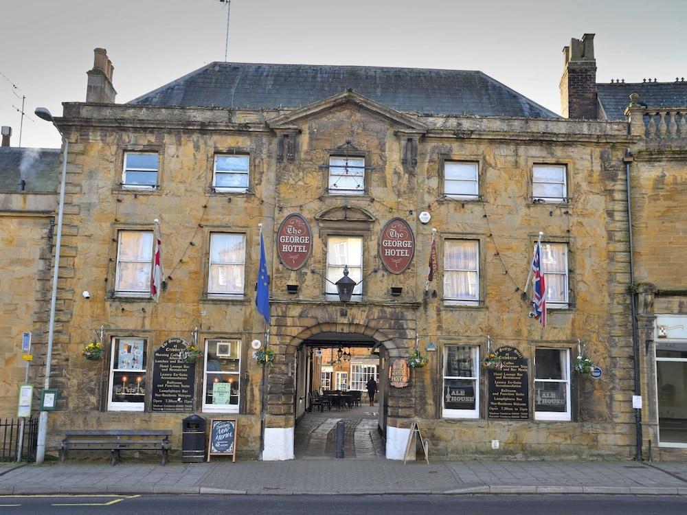 The George Hotel, Crewkerne - Featured Image