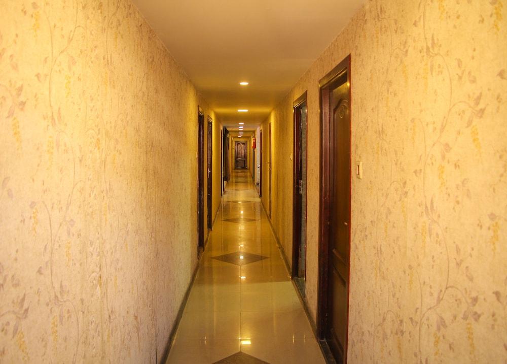 DeSantosh Residency - Lobby