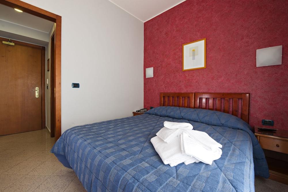 Hotel Ercoli - Room