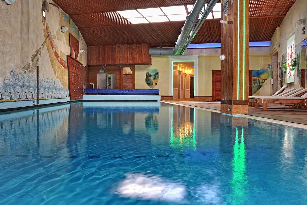Hotel Senator Centrum Konferencyjne - Indoor Pool