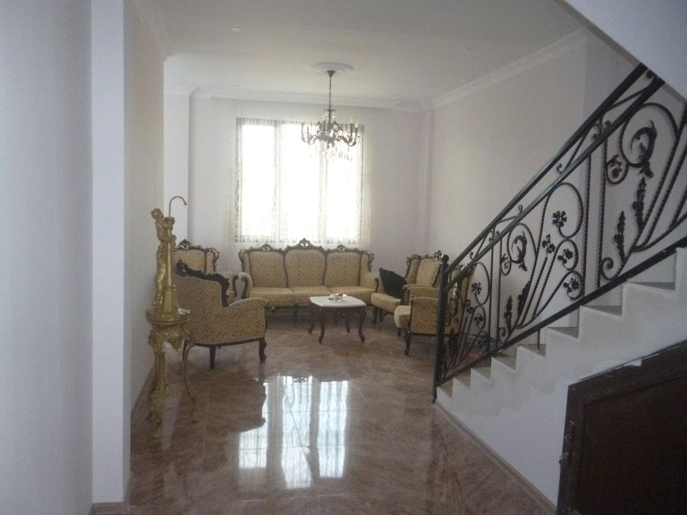 Guesthouse Irakli - Interior