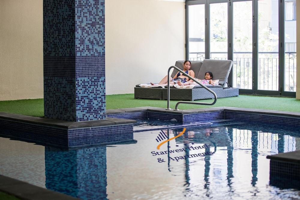 Starwest Apartments Alderney on Hay - Indoor Pool