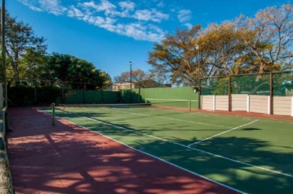 Lenore Guest House - Sport Court