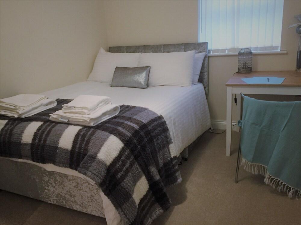 Genesis Home Serviced Apartment - Room