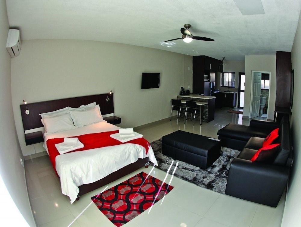 Hillside Executive Accommodation - Room