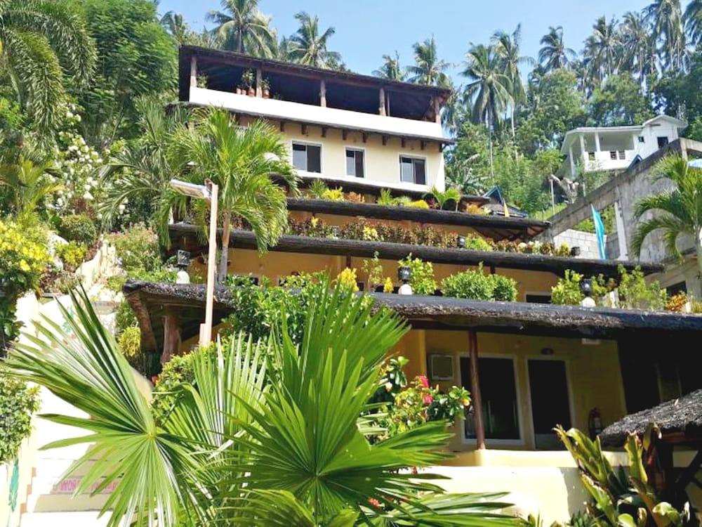 Oriental Sabang Hill Resort - Exterior