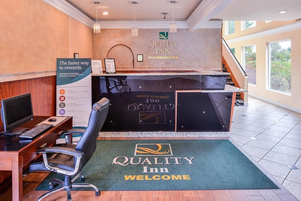 Quality Inn Hotel, Kent - Seattle - Lobby