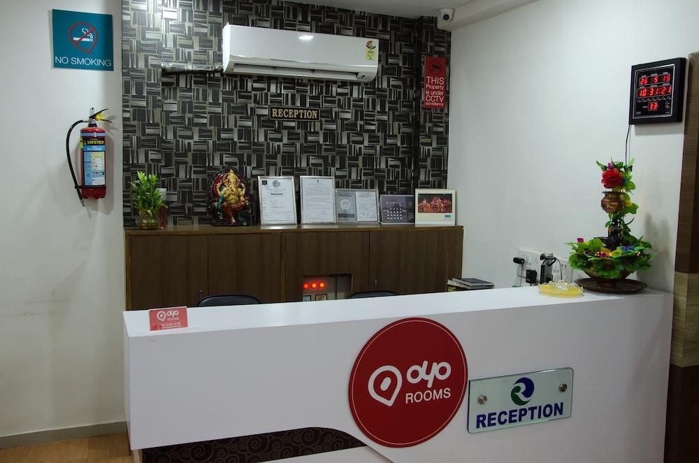 OYO 597 Hotel Relax Inn - Featured Image