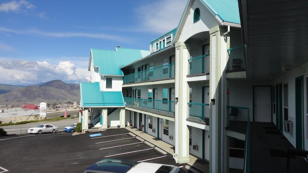 Alpine Motel - Featured Image