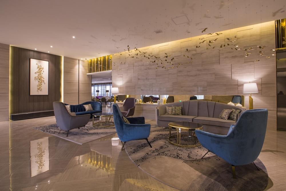 Guangzhou Crystal Orange Hotel - Lobby Sitting Area