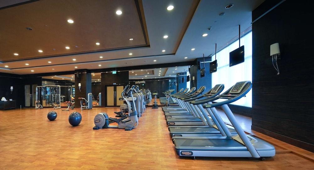 Radisson Blu Hotel New Delhi Paschim Vihar - Fitness Facility