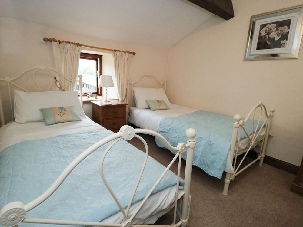 The Stable Cottage - Guestroom