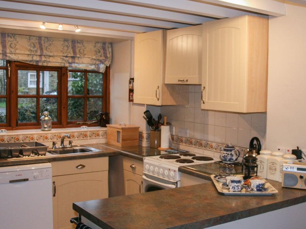 Holly Cottage - Private Kitchen